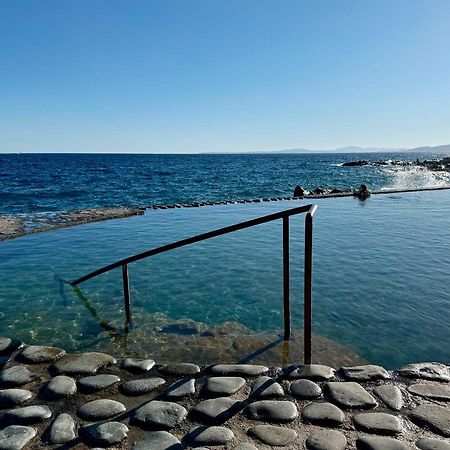 Luxury Family 2Br - Prime Location, Walk To Beach & Shopping, Sunny Balcony - Totolulu Cannes Hoche Exterior foto
